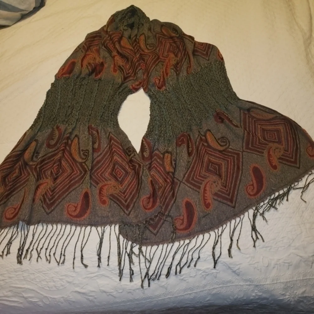 Ladies scarf earth tones‎